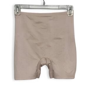 TC Shapewear Shorts Firm Control Stretchable Seamless Beige Women's Small NWOT